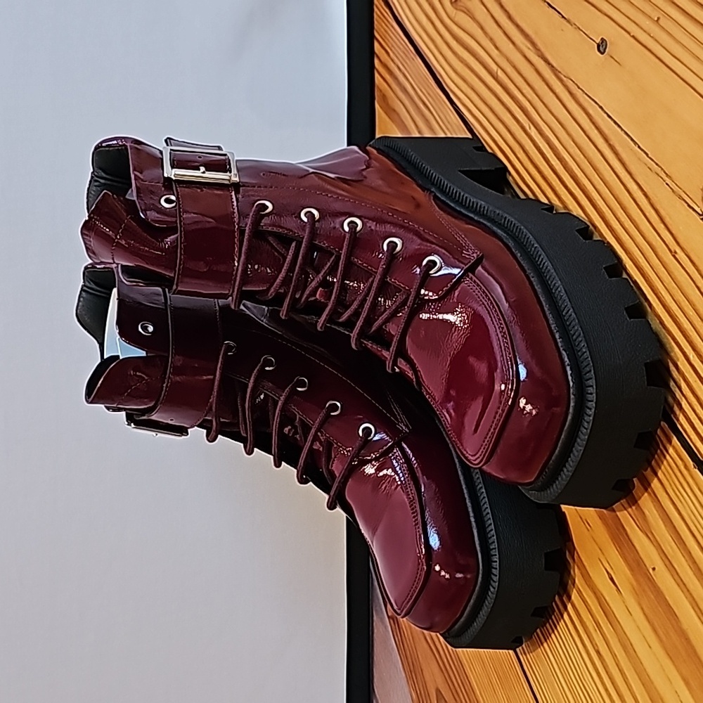 BRAND NEW Cooperative Boots, Women's Size 7, Burgundy